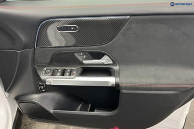 Mercedes-Benz GLB Amg Line Automatic Diesel SUV - Stock Number (1676444) - 25th supplementary image