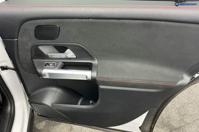 Mercedes-Benz GLB Amg Line Automatic Diesel SUV - Stock Number (1676444) - 27th supplementary image