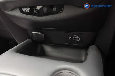 Nissan Juke Tekna Automatic Petrol SUV - Stock Number (1680783) - 14th supplementary image