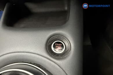 Nissan Juke Tekna Automatic Petrol SUV - Stock Number (1680783) - 15th supplementary image