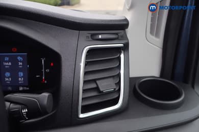 Ford Transit Limited Automatic Diesel Medium Roof Van - Stock Number (1685467) - 26th supplementary image
