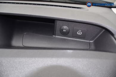 Ford Transit Limited Automatic Diesel Medium Roof Van - Stock Number (1685467) - 28th supplementary image