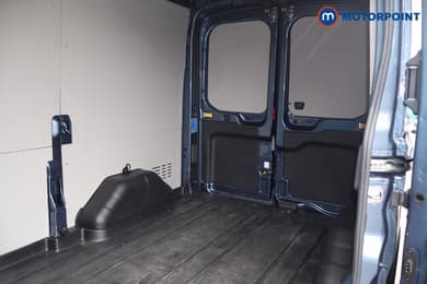 Ford Transit Limited Automatic Diesel Medium Roof Van - Stock Number (1685467) - 39th supplementary image