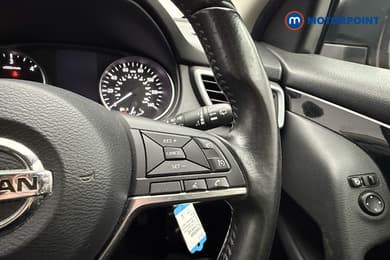 Nissan Qashqai Acenta Premium Manual Diesel SUV - Stock Number (1662095) - 9th supplementary image