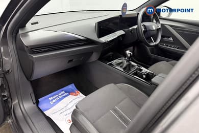 Vauxhall Astra GS Manual Petrol Hatchback - Stock Number (1680379) - 4th supplementary image