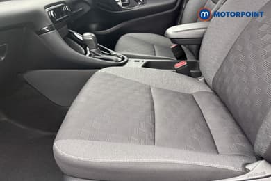 Toyota Yaris Design Automatic Petrol-Electric Hybrid Hatchback - Stock Number (1680514) - 8th supplementary image