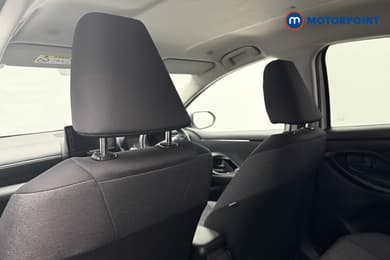 Toyota Yaris Design Automatic Petrol-Electric Hybrid Hatchback - Stock Number (1680514) - 9th supplementary image