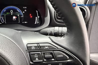 Toyota Yaris Design Automatic Petrol-Electric Hybrid Hatchback - Stock Number (1680514) - 43rd supplementary image