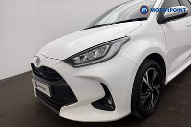 Toyota Yaris Design Automatic Petrol-Electric Hybrid Hatchback - Stock Number (1680514) - 1st supplementary image