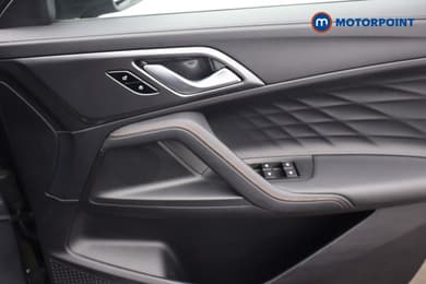 Mg Motor Uk HS Trophy Automatic Petrol-Electric Hybrid SUV - Stock Number (1686277) - 13th supplementary image