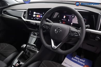Vauxhall Grandland Ultimate Manual Petrol SUV - Stock Number (1688632) - 1st supplementary image