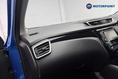 Nissan Qashqai Acenta Premium Manual Diesel SUV - Stock Number (1672487) - 4th supplementary image