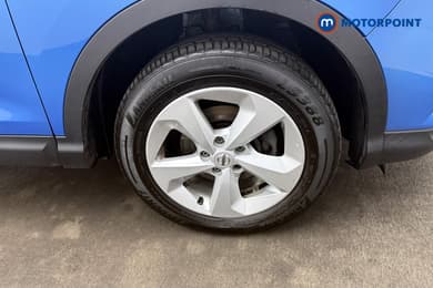 Nissan Qashqai Acenta Premium Manual Diesel SUV - Stock Number (1672487) - 25th supplementary image