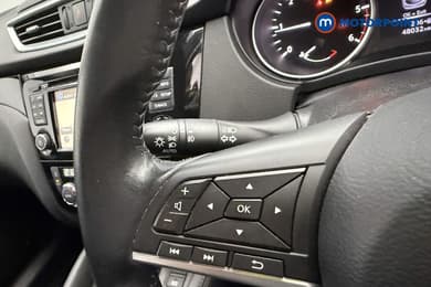 Nissan Qashqai Acenta Premium Manual Diesel SUV - Stock Number (1672487) - 36th supplementary image