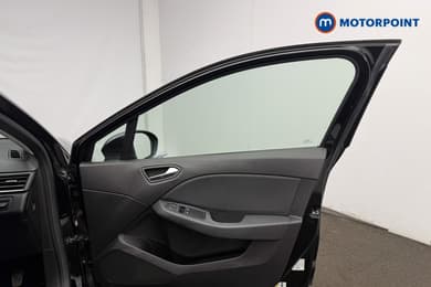 Renault Clio Iconic Manual Petrol Hatchback - Stock Number (1685011) - 9th supplementary image