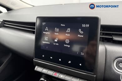 Renault Clio Iconic Manual Petrol Hatchback - Stock Number (1685011) - 17th supplementary image
