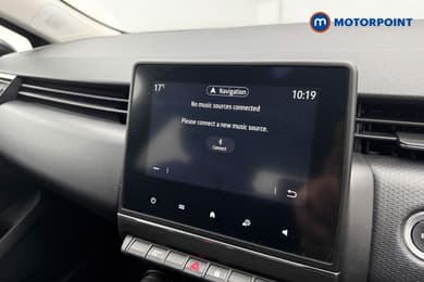 Renault Clio Iconic Manual Petrol Hatchback - Stock Number (1685011) - 18th supplementary image