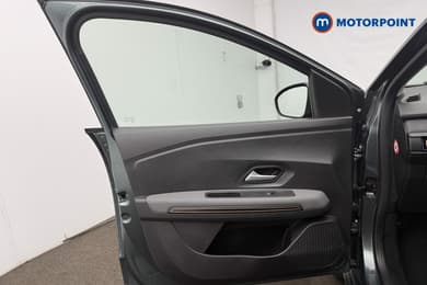 Dacia Sandero Stepway Extreme Manual Petrol Hatchback - Stock Number (1687058) - 10th supplementary image