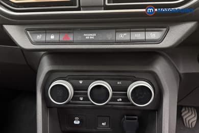 Dacia Sandero Stepway Extreme Manual Petrol Hatchback - Stock Number (1687058) - 38th supplementary image