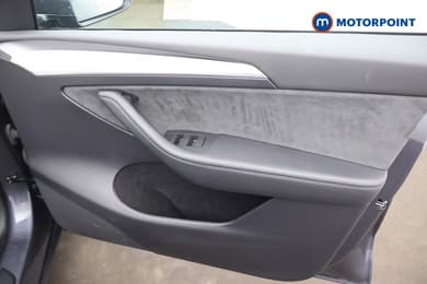 Tesla Model Y Rwd 5Dr Auto Automatic Electric SUV - Stock Number (1687416) - 16th supplementary image