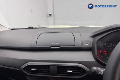 Dacia Sandero Essential Manual Petrol Hatchback - Stock Number (1687518) - 33rd supplementary image