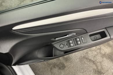 Vauxhall Corsa YES Manual Petrol Hatchback - Stock Number (1639901) - 21st supplementary image
