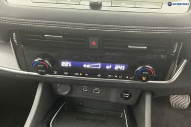 Nissan X-Trail N-Connecta Automatic Petrol-Electric Hybrid SUV - Stock Number (1673618) - 15th supplementary image