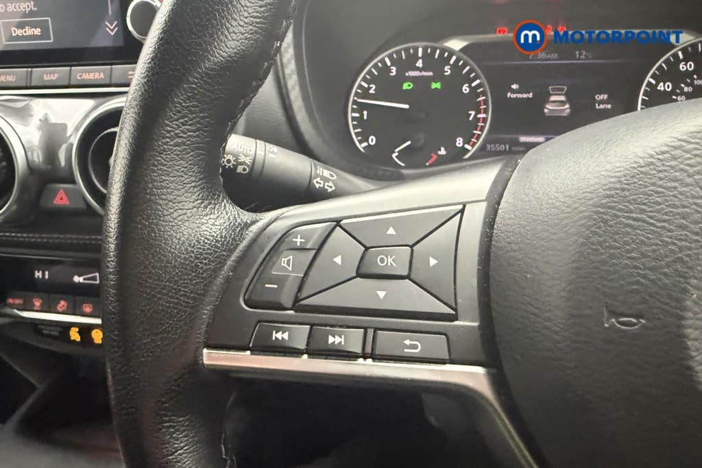 Nissan Juke N-Connecta Manual Petrol SUV - Stock Number (1678733) - 8th supplementary image