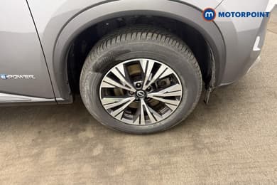 Nissan X-Trail N-Connecta Automatic Petrol-Electric Hybrid SUV - Stock Number (1681644) - 27th supplementary image