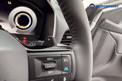 Nissan Qashqai N-Connecta Automatic Petrol SUV - Stock Number (1683501) - 14th supplementary image