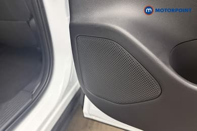 Nissan Qashqai N-Connecta Automatic Petrol SUV - Stock Number (1683501) - 27th supplementary image