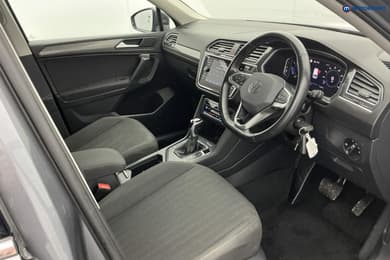 Volkswagen Tiguan Allspace Life Automatic Petrol SUV - Stock Number (1685185) - 7th supplementary image
