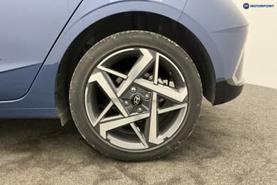 Hyundai I20 Tech Line Automatic Petrol Hatchback - Stock Number (1686032) - 33rd supplementary image