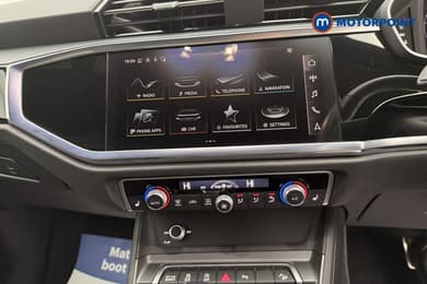 Audi Q3 Black Edition Automatic Petrol SUV - Stock Number (1689980) - 47th supplementary image