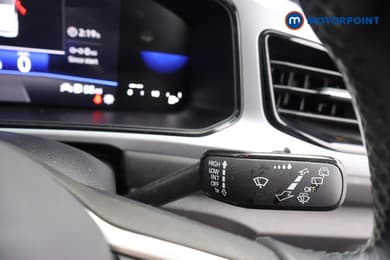 Volkswagen T-Roc Life Manual Petrol SUV - Stock Number (1652211) - 6th supplementary image
