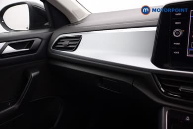 Volkswagen T-Roc Life Manual Petrol SUV - Stock Number (1652211) - 12th supplementary image