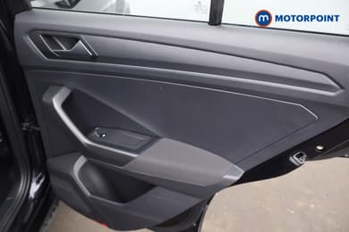 Volkswagen T-Roc Life Manual Petrol SUV - Stock Number (1652211) - 20th supplementary image