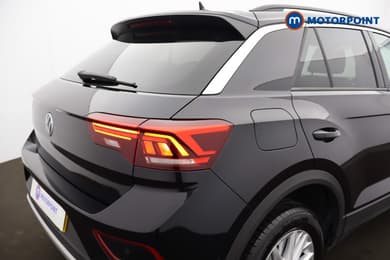Volkswagen T-Roc Life Manual Petrol SUV - Stock Number (1652211) - 24th supplementary image