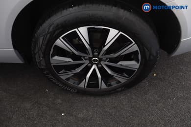 Volvo Xc60 Plus Automatic Petrol SUV - Stock Number (1679142) - 33rd supplementary image