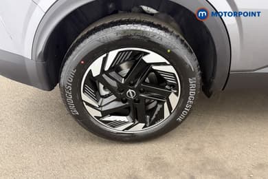 Nissan Qashqai N-Connecta Automatic Petrol SUV - Stock Number (1683512) - 18th supplementary image