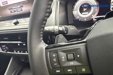 Nissan Qashqai N-Connecta Automatic Petrol SUV - Stock Number (1683512) - 33rd supplementary image