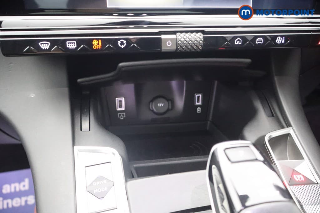 DS Ds 7 Opera Automatic Petrol Plug-In Hybrid SUV - Stock Number (1676062) - 8th supplementary image