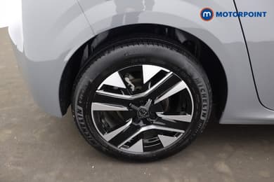 Peugeot 208 Allure Manual Petrol Hatchback - Stock Number (1680452) - 3rd supplementary image
