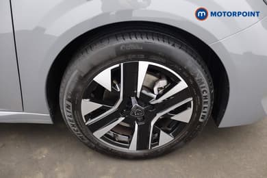Peugeot 208 Allure Manual Petrol Hatchback - Stock Number (1680452) - 4th supplementary image