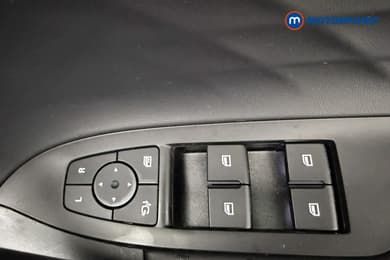Mg Motor Uk HS Trophy Automatic Petrol-Electric Hybrid SUV - Stock Number (1680907) - 21st supplementary image