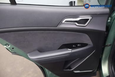 KIA Sportage Gt-Line S Automatic Petrol-Electric Hybrid SUV - Stock Number (1687147) - 27th supplementary image