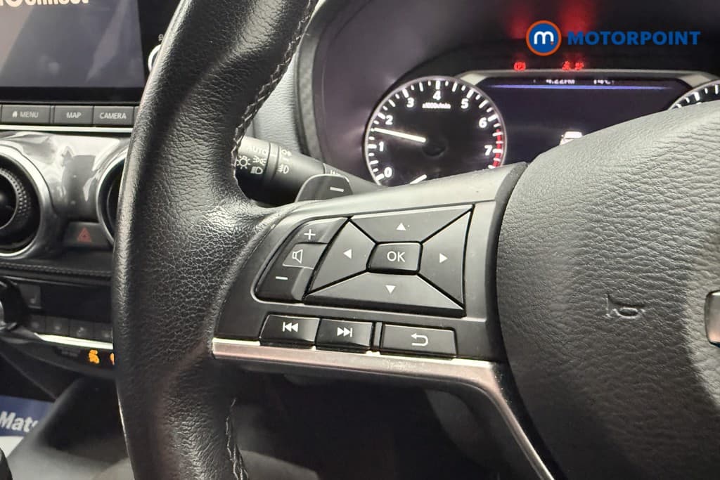Nissan Juke N-Connecta Automatic Petrol SUV - Stock Number (1688089) - 8th supplementary image