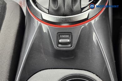 Nissan Juke N-Connecta Automatic Petrol SUV - Stock Number (1688089) - 17th supplementary image