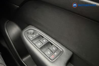 Renault Arkana Iconic Automatic Petrol-Electric Hybrid SUV - Stock Number (1689981) - 17th supplementary image