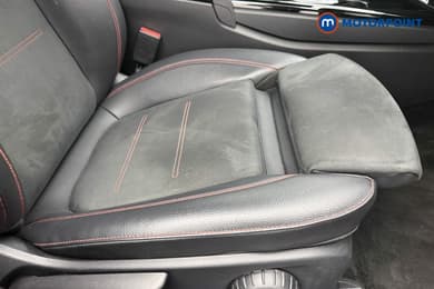 Mercedes-Benz A Class Amg Line Automatic Petrol Hatchback - Stock Number (1660805) - 28th supplementary image